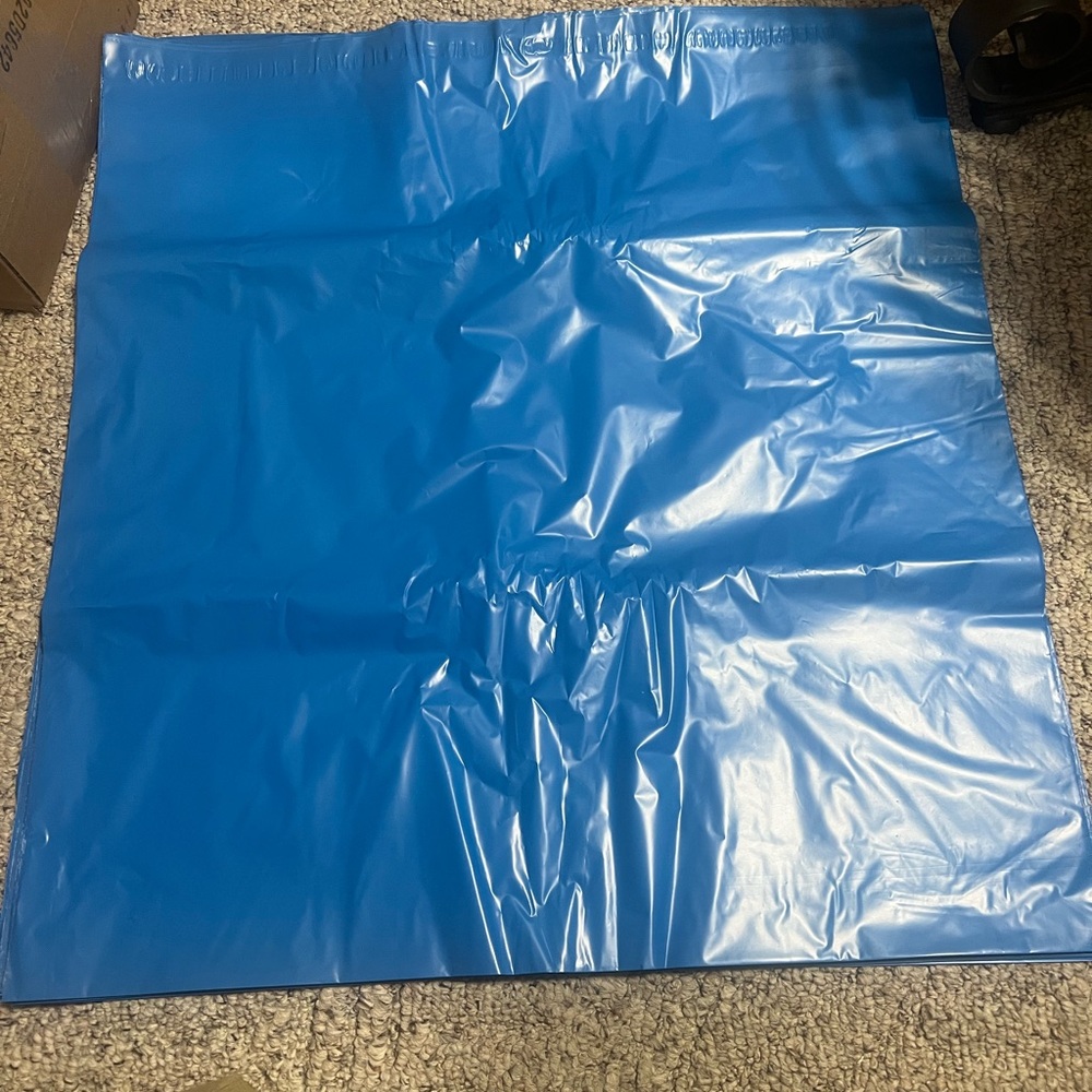 10 - 24x24 XXL Polymailers